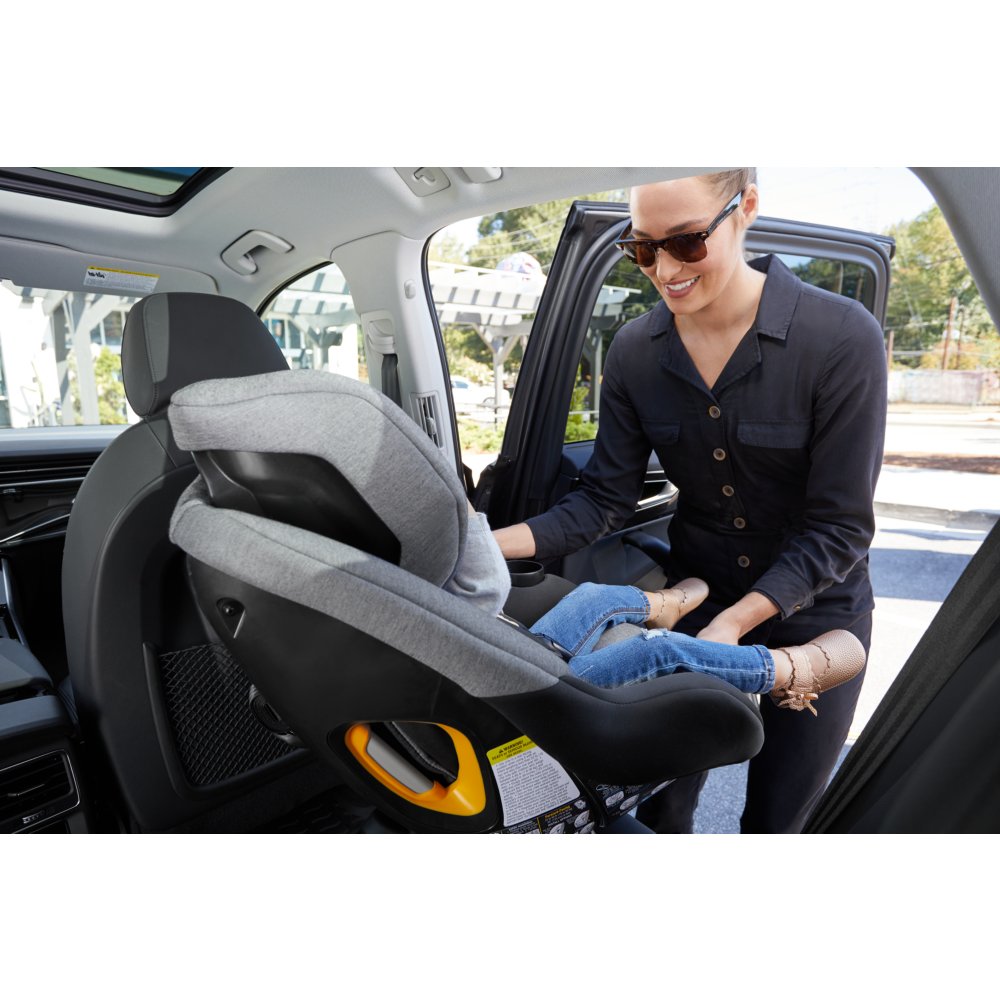 When is it safe to turn carseat around sales